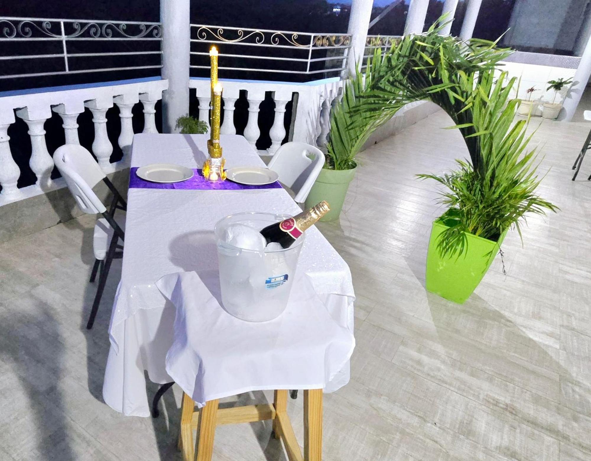 Misbhaven Resort And Spa بورت أنطونيو المظهر الخارجي الصورة